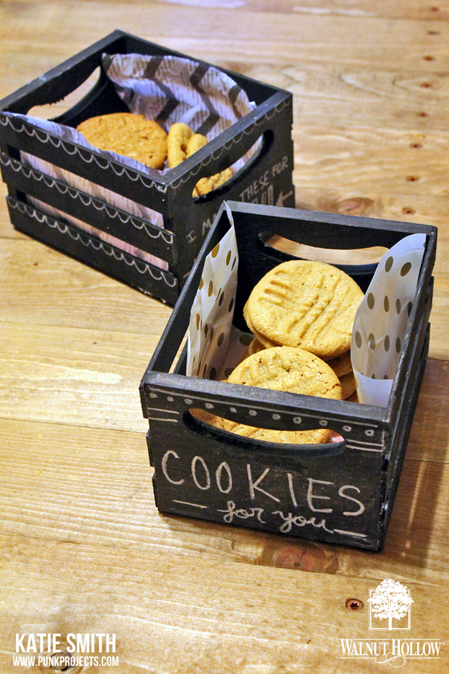 Create these chalkboard cookie crates using Walnut Hollow Mini Crates and following this tutorial by Katie Smith Create these chalkboard cookie crates using Walnut Hollow Mini Crates and following this tutorial by Katie Smith