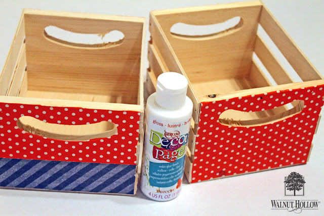 Create these chalkboard cookie crates using Walnut Hollow Mini Crates and following this tutorial by Katie Smith